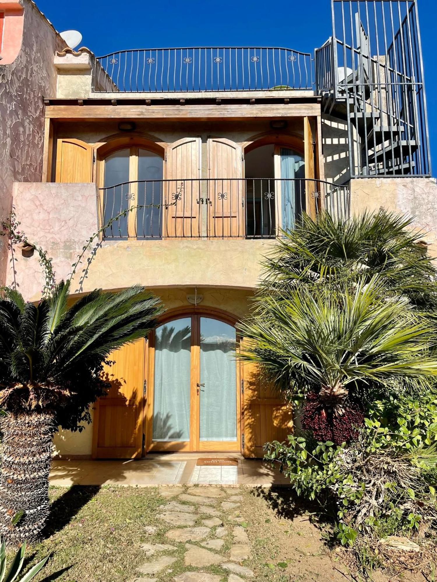 Casa Delle Farfalle Chia Exterior foto